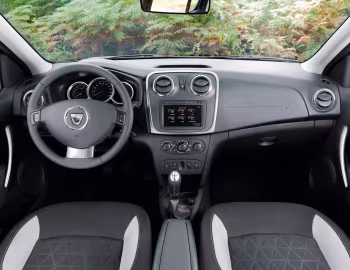 Торпедо Dacia Sandero Stepway [Worldwide] '2012–16