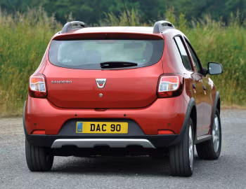 Dacia Sandero Stepway [UK-spec] '2013–16