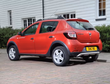 Dacia Sandero Stepway [UK-spec] '2013–16