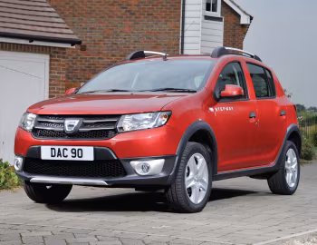 Dacia Sandero Stepway [UK-spec] '2013–16