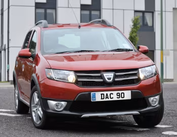 Dacia Sandero Stepway [UK-spec] '2013–16