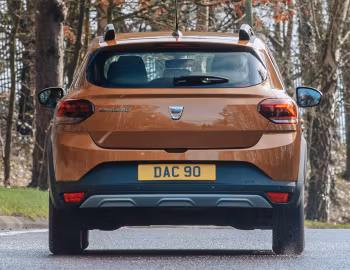 Dacia Sandero Stepway [UK-spec] '2021–22