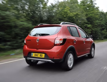 Dacia Sandero Stepway [UK-spec] '2013–16