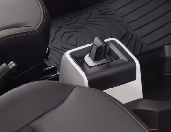 Интерьер Dacia Spring Extreme [EU-spec] '2024–25