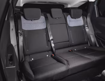 Інтер'єр Dacia Striker Hybrid [Worldwide] '2026