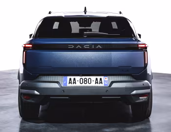 Dacia Striker Hybrid 4x4 [Worldwide] '2026