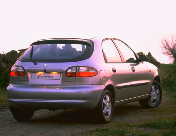 Daewoo Lanos 5-door [Worldwide] (T100) '1997–2000