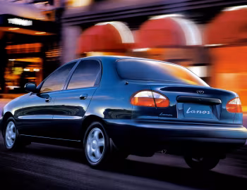 Daewoo Lanos Sedan [Worldwide] (T100) '1997–2000