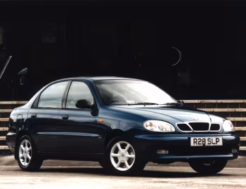 Daewoo Lanos Saloon [UK-spec] (T100) '1997–2000