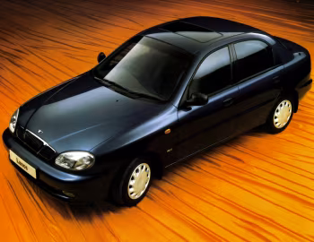 Daewoo Lanos Saloon [UK-spec] (T100) '1997–2000