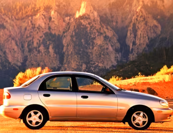 1999–2001 Daewoo Lanos Sedan [North America] (T100) '1998–2001