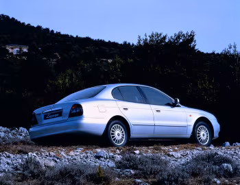 Daewoo Leganza [Worldwide] (V100) '06.1997–12.2002