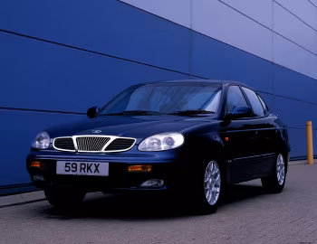 Daewoo Leganza [UK-spec] (V100) '06.1997–12.2002