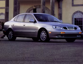 1999–2002 Daewoo Leganza [North America] (V100) '1998–2002