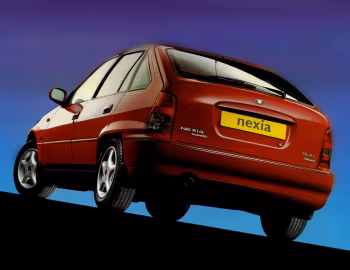 Daewoo Nexia 5-door [UK-spec] '1995–97