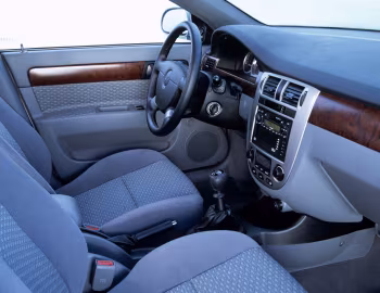 Intérieur Daewoo Nubira Sedan '2003–04