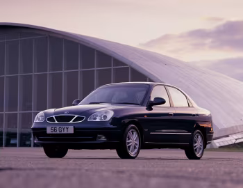 Daewoo Nubira Saloon [UK-spec] '1999–2003