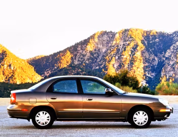 2000–03 Daewoo Nubira Sedan [North America] '1999–2003