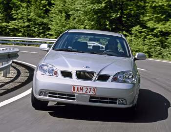Daewoo Nubira Sedan '2003–04