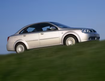 Daewoo Nubira Sedan '2003–04