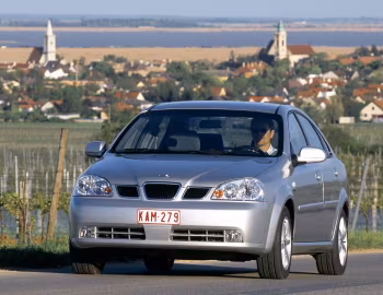 Daewoo Nubira Sedan '2003–04