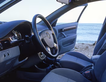 Interior Daewoo Nubira Sedan '2003–04