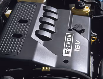 Under The Hood Daewoo Nubira Sedan '2003–04