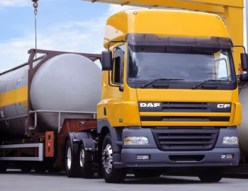 DAF CF85.430 6×2 FTP Space Cab [UK-spec] '2001–06