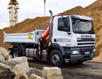 DAF CF85.410 4×2 FA Day Cab Tipper '2006–13