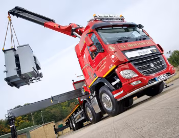 DAF CF 440 8×2 FAX Space Cab [UK-spec] '2013–24