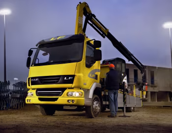 DAF LF45 4×2 FA Day Cab Crane '2006–13