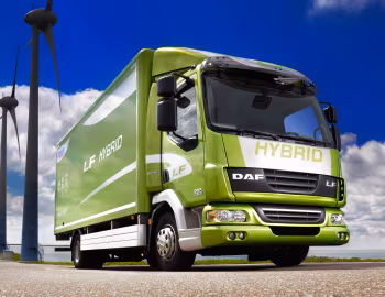 DAF LF45 4×2 FA Day Cab Hybrid '2006–13