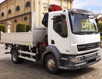 DAF LF55 4×2 FA Day Cab Crane '2006–13