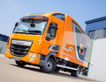 DAF LF 180 FA 4×2 Day Cab PACCAR Aerobody [UK-spec] '2015–17