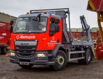 DAF LF 220 FA 4×2 Day Cab PR18 Skip-Loader [UK-spec] '2016