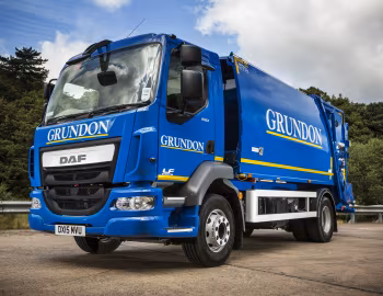 DAF LF 220 FA 4×2 Day Cab NTM-GB K-Maxi Rear-Loader [UK-spec] '2014–15