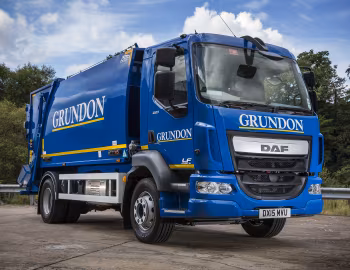DAF LF 220 FA 4×2 Day Cab NTM-GB K-Maxi Rear-Loader [UK-spec] '2014–15