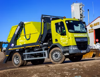 DAF LF 250 FA 4×2 Day Cab PR18 Skip-Loader [UK-spec] '2016