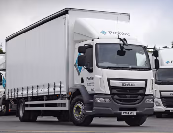 DAF LF 250 FA 4×2 Sleeper Cab [UK-spec] '2014–17