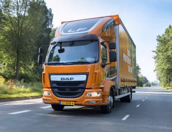 DAF LF 290 FA 4×2 Sleeper Cab '2016–17
