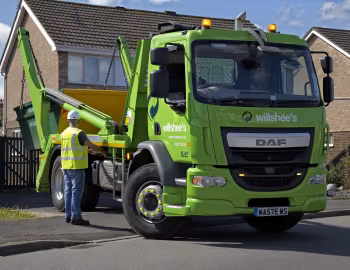 DAF LF FA 4×2 Day Cab Hyva Skip-Loader [UK-spec] '2014