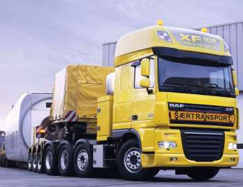DAF XF105 8×4 FTM Super Space Cab '2006–12