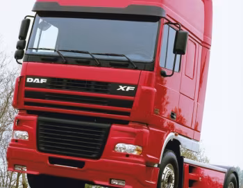 DAF XF95 4×2 FT Super Space Cab '2002–06