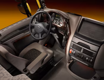 Interior DAF XF105 4×2 FT Super Space Cab '2006–12
