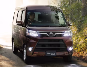 Daihatsu Atrai Wagon Custom Turbo RS Limited SAIII [Japan] (S321G/S331G) '11.2017–12.2021