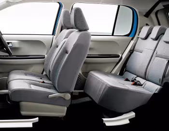 Интерьер Daihatsu Boon X '04.2016–09.2018