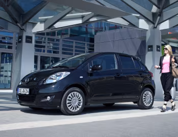 Daihatsu Charade [EU-spec] (P90) '2011–13