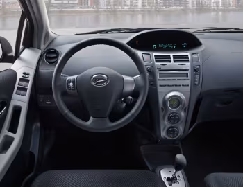 Торпедо Daihatsu Charade [EU-spec] (P90) '2011–13