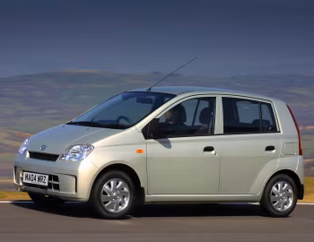 Daihatsu Charade 5-door [UK-spec] (L251) '2003–07