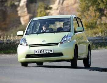 Daihatsu Sirion [UK-spec] (M300) '2005–07